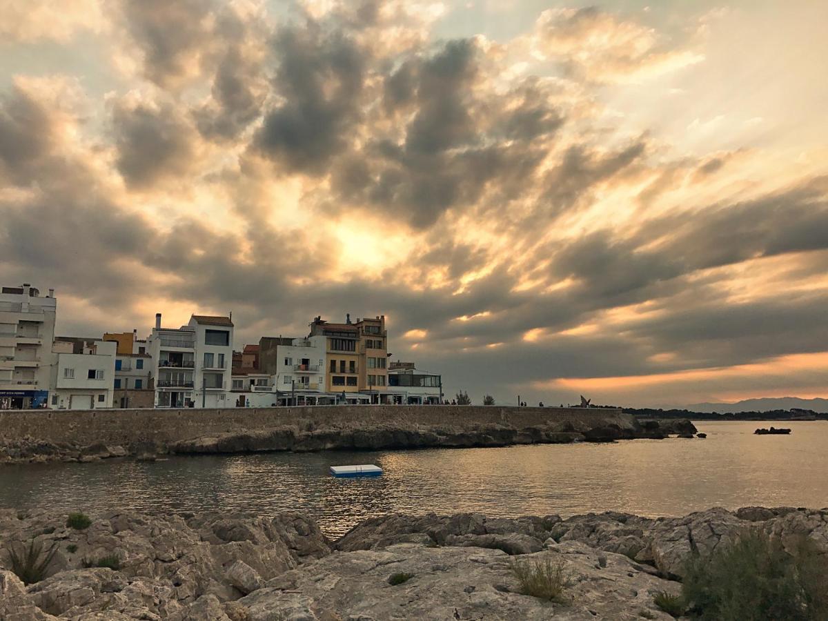 Lluisalbert L' Escala Dış mekan fotoğraf
